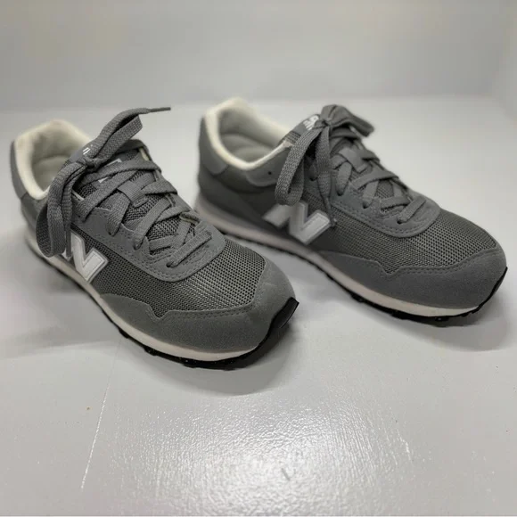 Kids New Balance 515 Gray Sneakers size 4 - Picture 2 of 12
